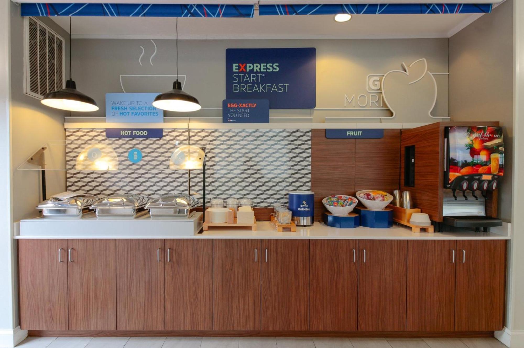 Holiday Inn Express Leland - Wilmington Area By Ihg Eksteriør bilde